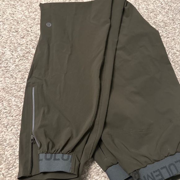 Joggers - Picture 4 of 4